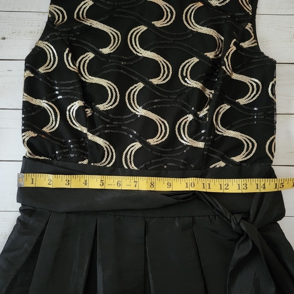 Sangria Elegant Black and Gold Sequins And Pleated Taffeta Midi Dress Size 4 - Picture 9 of 14
